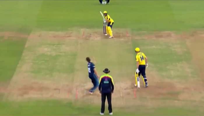 WATCH: Shahid Afridi goes all &#039;boom boom&#039; to slam 42-ball hundred in NatWest T20 Blast