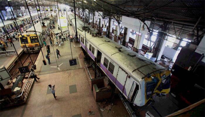 Railway panel mulling flexi-fares for suburban trains