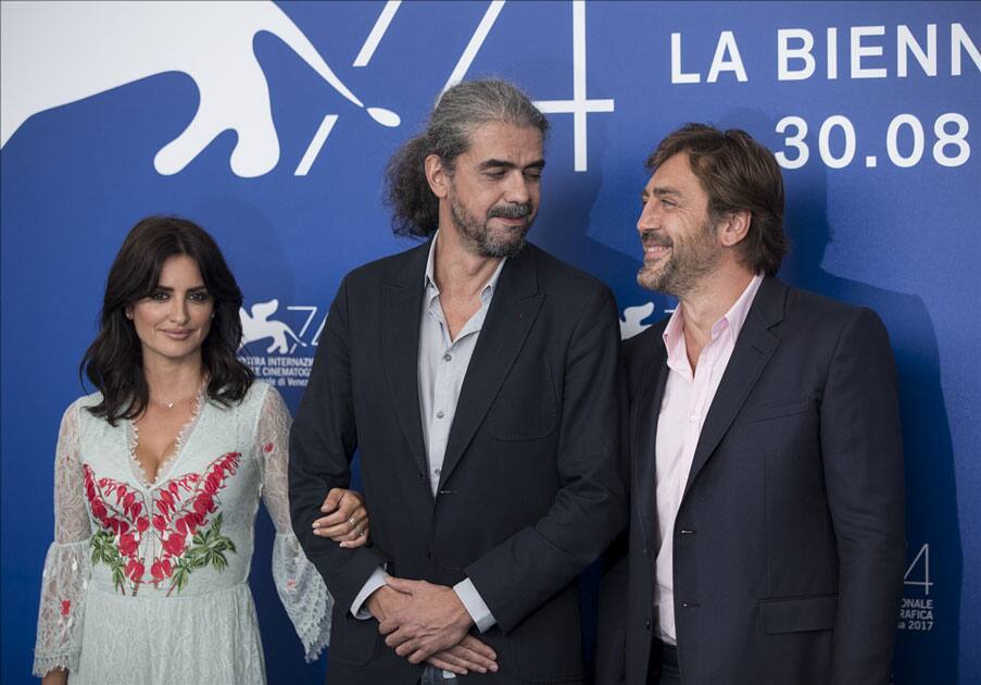 Actress Penelope Cruz, director Fernando Leon de Aranoa and actor Javier Bardem attend the photocall