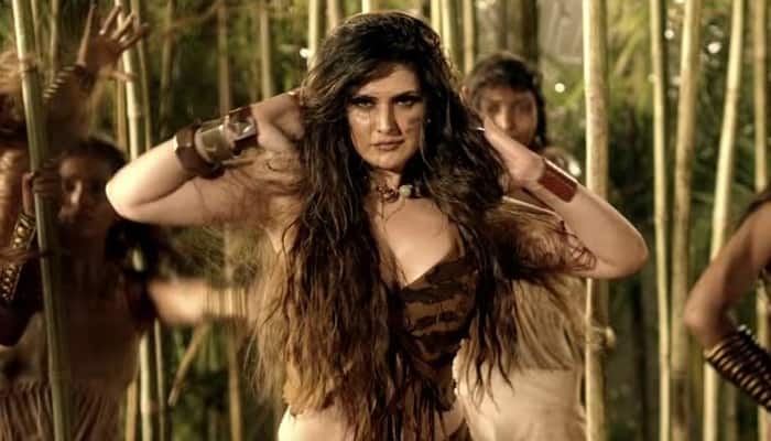 I&#039;m scared of large water bodies: Zareen Khan
