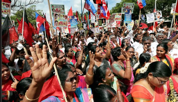 Tamil Nadu: DMK, Oppn parties stage joint protest against NEET