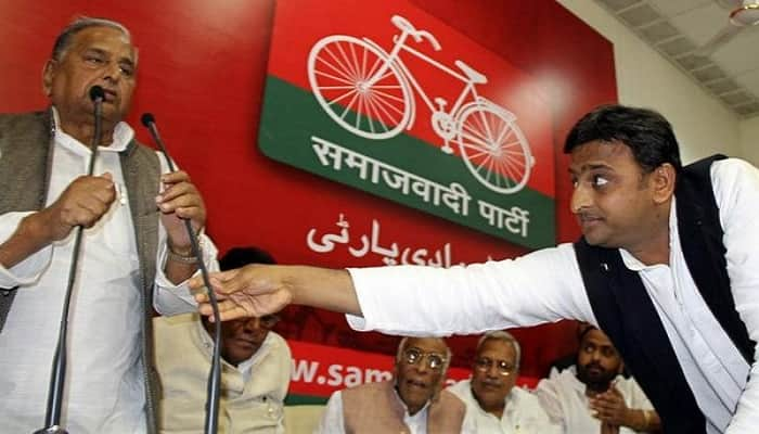 Power tussle in Samajwadi Party continues, Mulayam, Akhilesh call for separate meetings