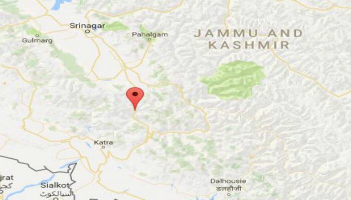 Landslides shut national highway in J&amp;K