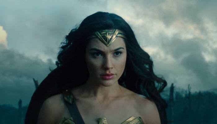 Gal Gadot may join Bradley Cooper in &#039;Deeper&#039;