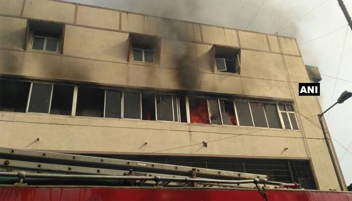 Mumbai: Fire breaks out at residential building in Thane&#039;s Bhiwandi