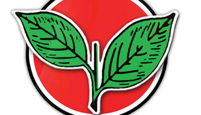 EC to hear dispute over AIADMK &#039;two leaves&#039; poll symbol on Oct 6