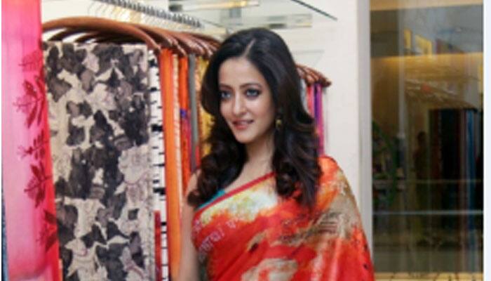 I am a conservative dresser: Raima Sen