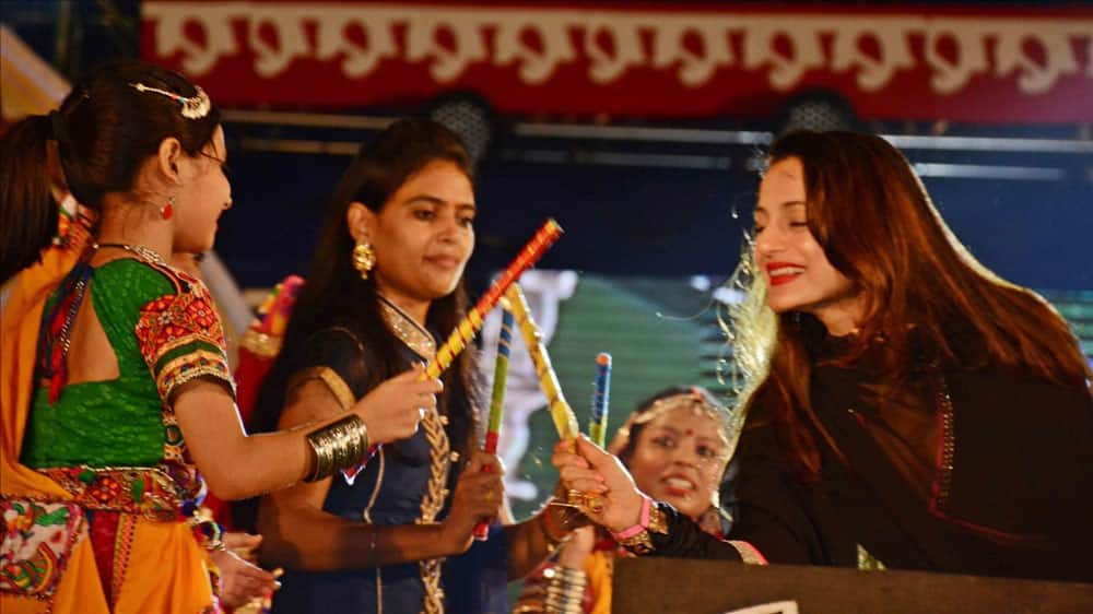 Actress Ameesha Patel during Dussehra Mahotsav 2017 at Gandhi Maidan in Patna.