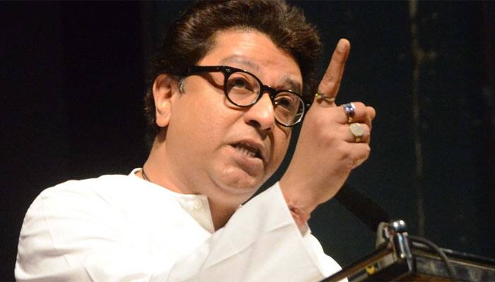 Mumbai stampede: &#039;Clear mess in 15 days or face consequences&#039;, Raj Thackeray warns Railways