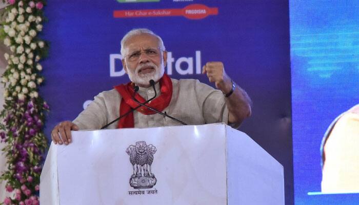 In poll-bound Gujarat, Modi says new India will be made on tech revolution