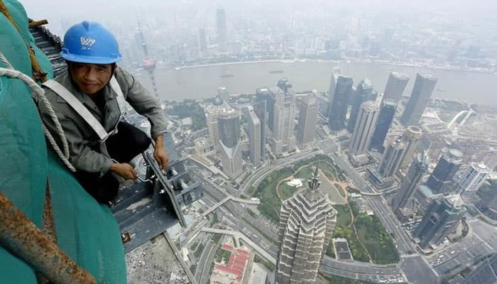 China&#039;s services sector growth falls to 21-month low in September 