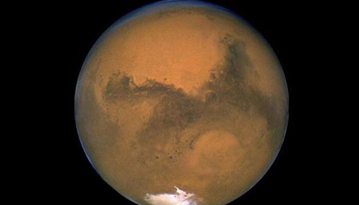 Mars has a twisted tail, believe NASA scientists