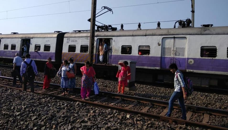 West Bengal: Local trains collide in Medinipur district, four injured