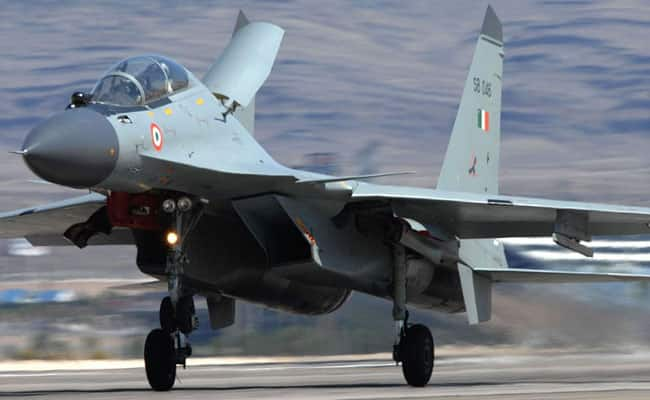 Indian Air Force fighter jets begin landing on Agra-Lucknow Expressway in special drill