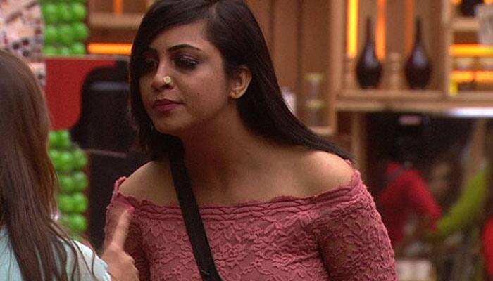 Marriage to criminal charges: Bigg Boss 11 fame Arshi Khan hiding her real identity?
