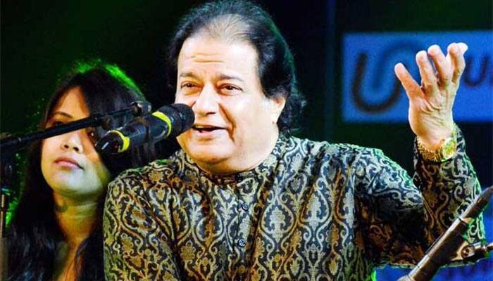 Anup Jalota sings Bhagavad Gita verses in Urdu in Pakistan