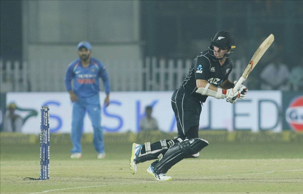 Tom Latham of New Zealand in action during the third ODI match between India and New Zealand at Green Park Stadium in Kanpur.