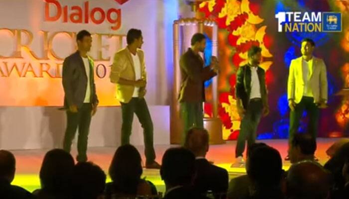 Watch: Sri Lanka cricketers sing &#039;pehla nasha&#039; at Dialog Cricket Awards 2017