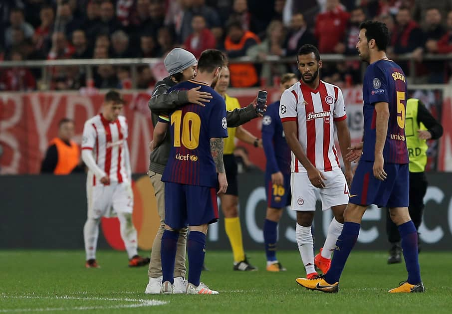 Champions League - Olympiacos vs FC Barcelona