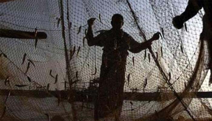 8 Tamil Nadu fishermen arrested by Sri Lankan Navy 8 Tamil Nadu fishermen arrested by Sri Lankan Navy