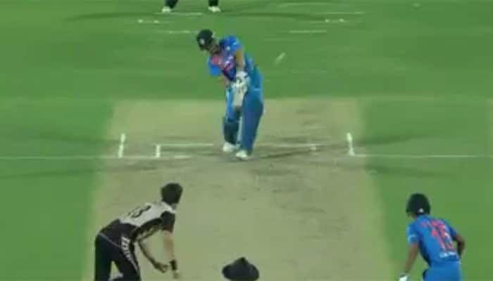 Watch: Kiwi wrecker-in-chief Trent Boult faces MS Dhoni&#039;s wrath in Rajkot final over