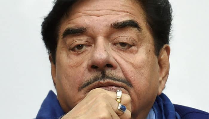Shatrughan Sinha attacks PM Modi again, says &#039;time to get out of one-man show&#039;
