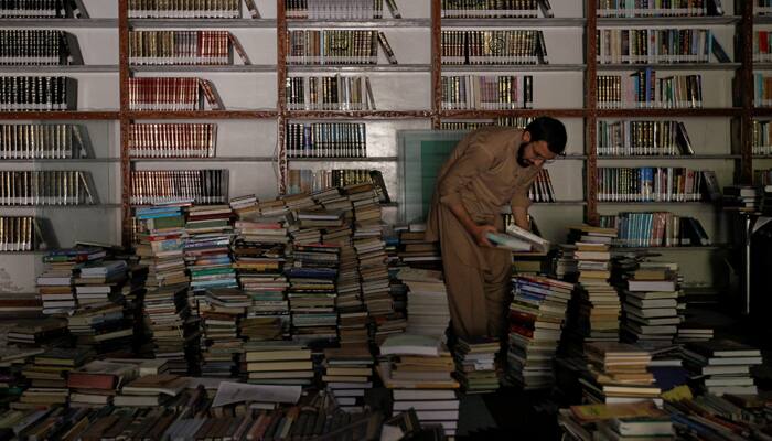 Pakistan debates how to fill gaps in education 