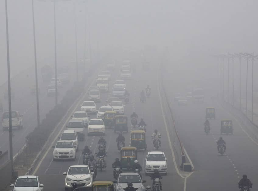 Due to smog the visibility early in the morning remained low causing problem in movement of traffic.