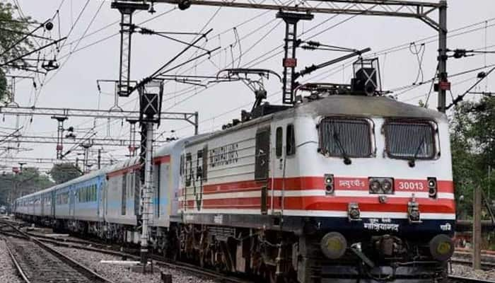 Mumbai: Train runs without driver for 13 km, railway staff chases it down on motorbike