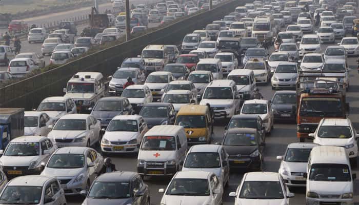 Arvind Kejriwal government calls off odd-even plan in Delhi, says women&#039;s safety is paramount