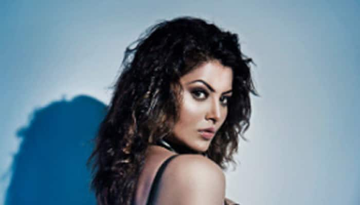 Hate Story 4 shoot wraps up—See pic