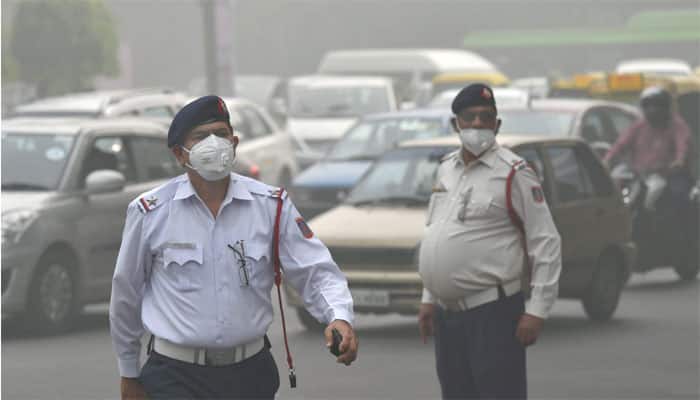 Delhi&#039;s air quality deteriorates, becomes &#039;very poor&#039; 