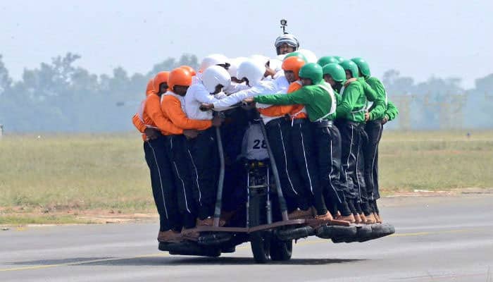 Indian Army sets world record by carrying 58 men on a single bike Indian Army sets world record by carrying 58 men on a single bike