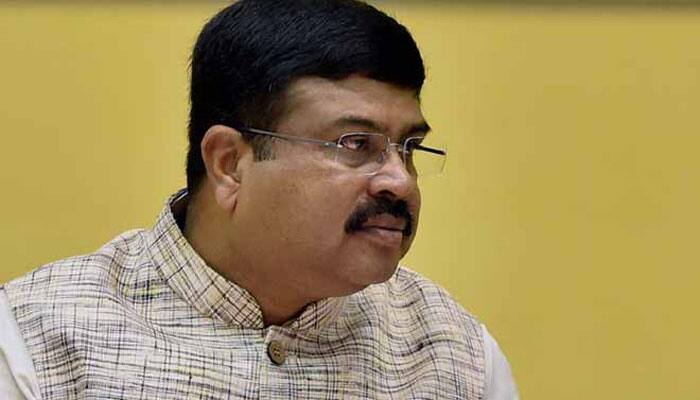 Dharmendra Pradhan asks Oil PSUs to boost gas supplies to states