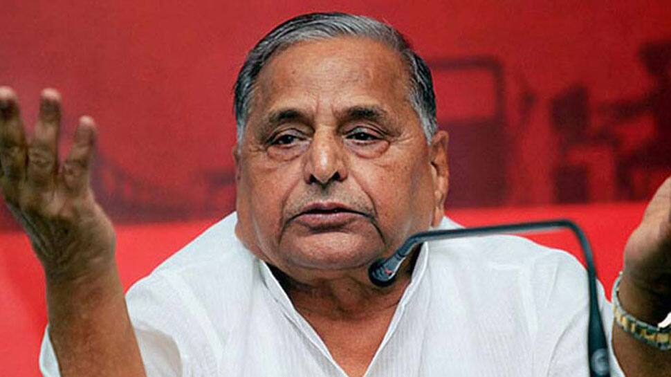 Book Mulayam for police firing on Ayodhya &#039;karsewaks&#039; in 1990: VHP