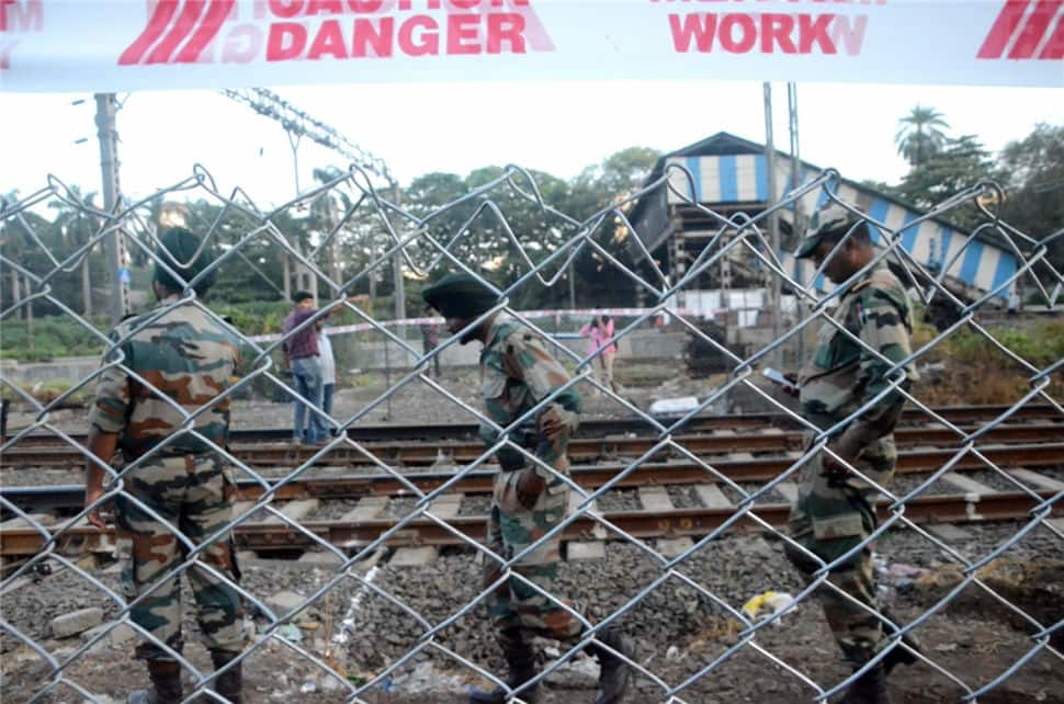 Army supervises construction work at Elphinstone station