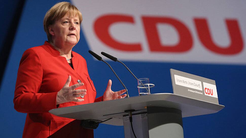 German Social Democrats under pressure to form grand coalition with Angela Merkel&#039;s conservatives
