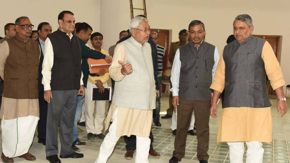 Nitish Kumar inspects under construction legislature building