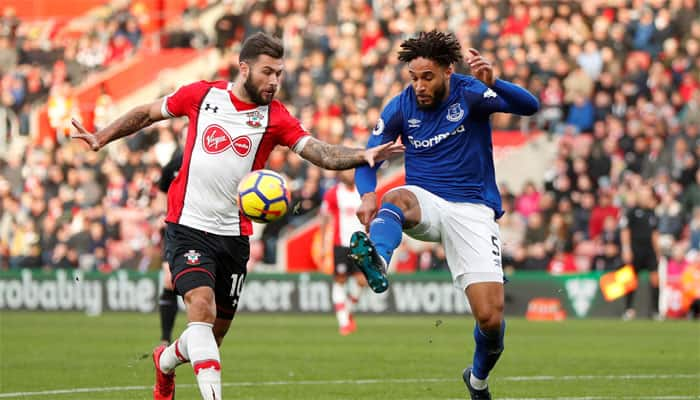 Charlie Austin double helps Southampton win, Everton&#039;s misery continues