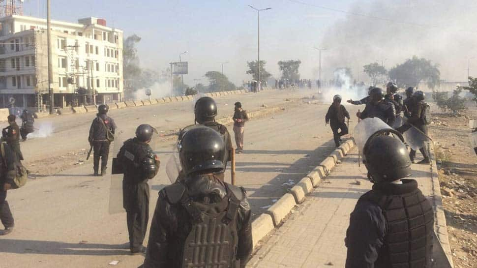 Post Islamabad clashes, Pakistani law minister Zahid Hamid apologises to protesters