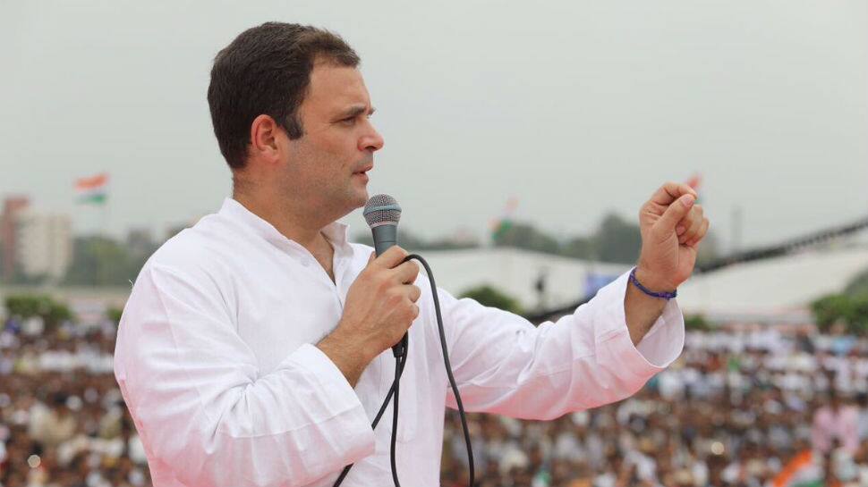 Chehre pe shikan, maathe pe paseena, dare dare se saheb: Rahul Gandhi takes fresh dig at Narendra Modi