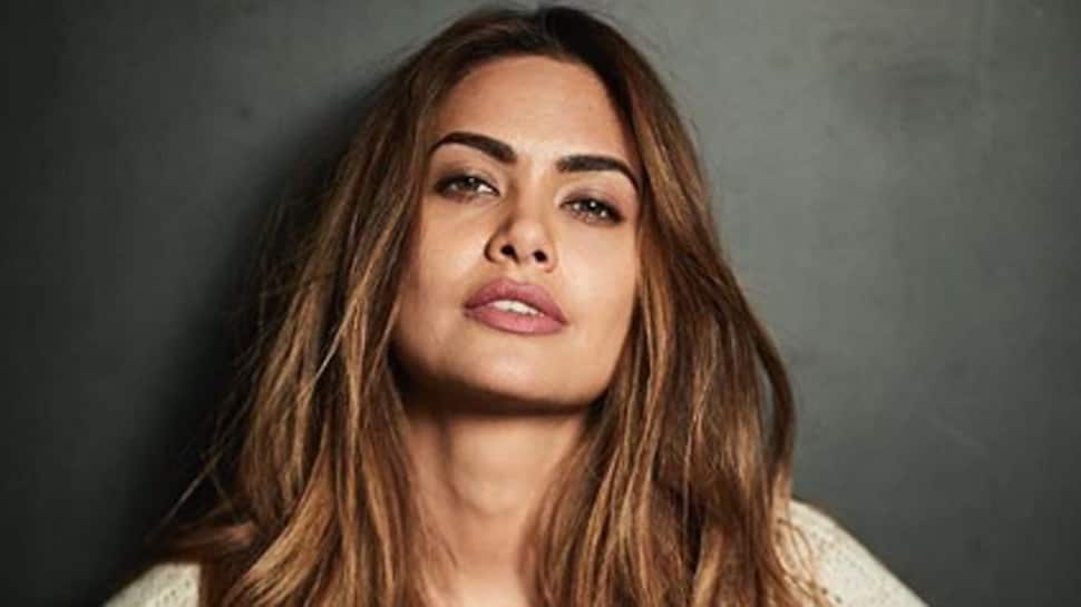 Esha Gupta treats fans with another luscious Instagram post—See pic