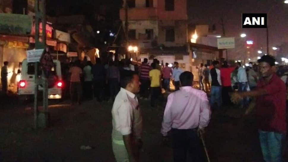 Three-storey building collapses in Gujarat&#039;s Vapi area, several trapped