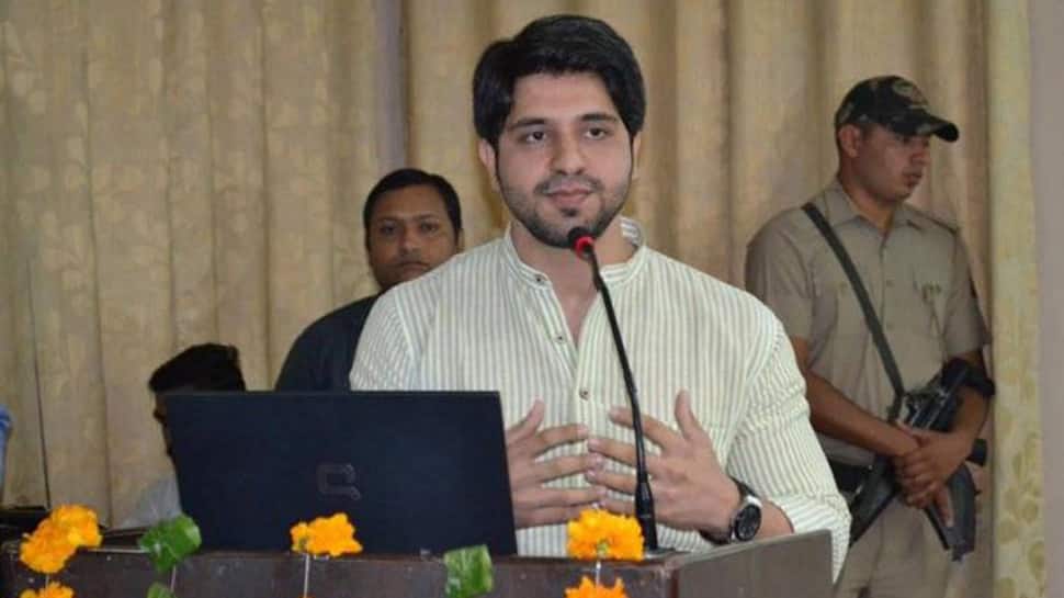 Shehzad Poonawalla releases audio, claims Congress leader Manish Tewari called the party a &#039;family-run proprietorship&#039;