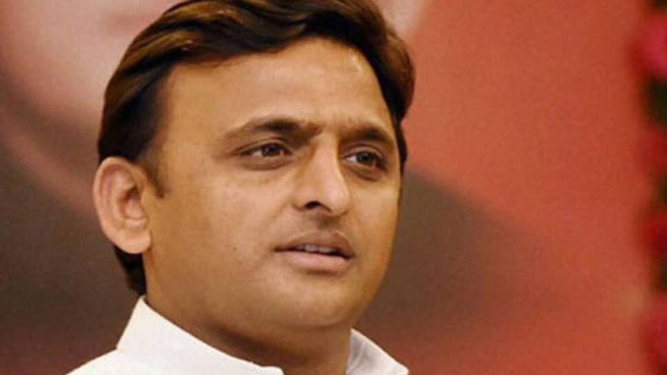 After poll defeat, Akhilesh meets &#039;didi&#039;, says SP stands with her in secular battle