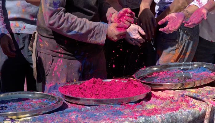 Modern versions of Holi colours contain toxic agents, warn scientists