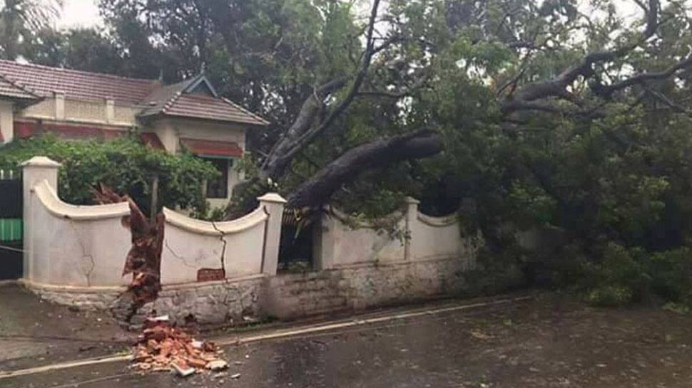 Cyclone Ockhi: Haryana CM donates Rs 2 cr to PM&#039;s relief fund