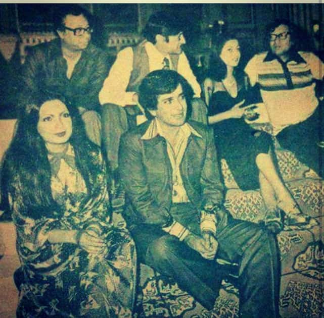 Shashi Kapoor's candid clicks. (Twitter@shashikapoorthelegend)