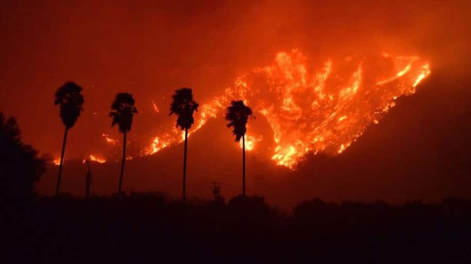 Fast-spreading wildfire threatens hundreds of homes north of Los Angeles