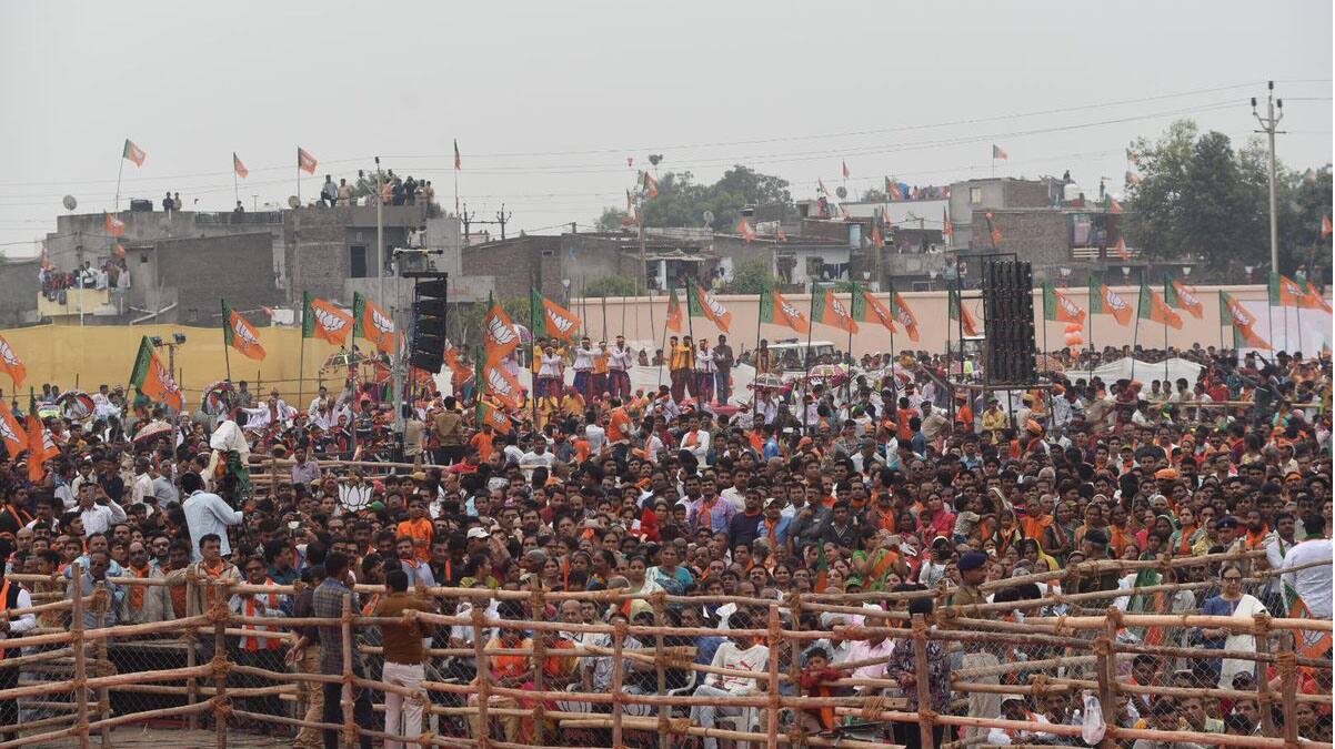 Cyclone Ockhi dampens Gujarat poll campaign as netas curtail rallies